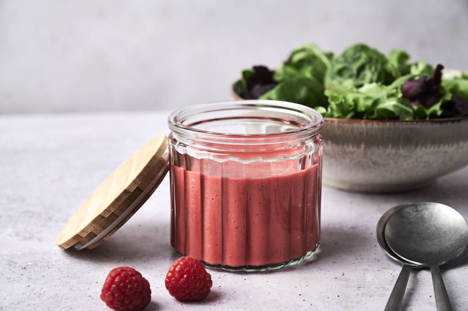 Raspberry Vinaigrette Dressing (Fresh Raspberries, 5 Minute Prep)