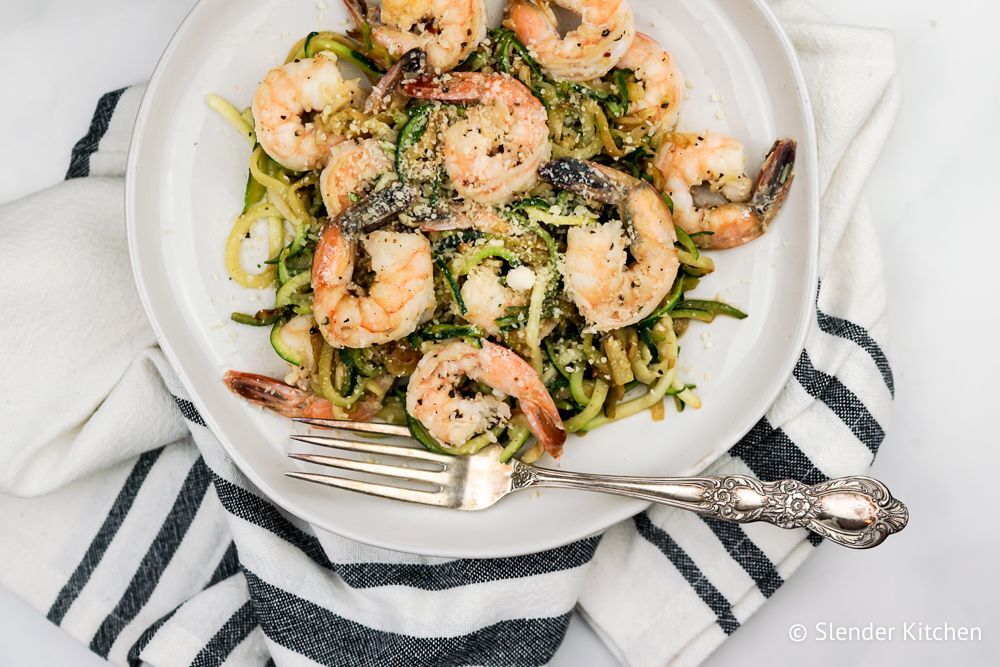 Healthy pesto sauce and shrimp and zucchini noodles